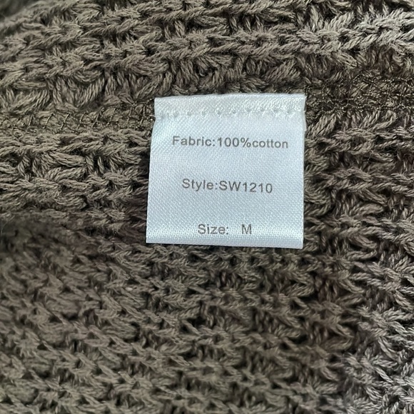 💜 Elan cold shoulder sweater 💜 - Picture 8 of 8